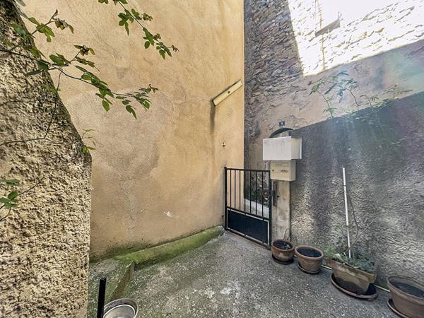 Appartement La Tour D'aigues 4 pièce(s) 72 m2