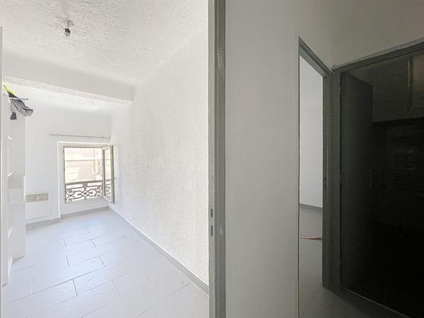 Appartement La Tour D'aigues 4 pièce(s) 72 m2