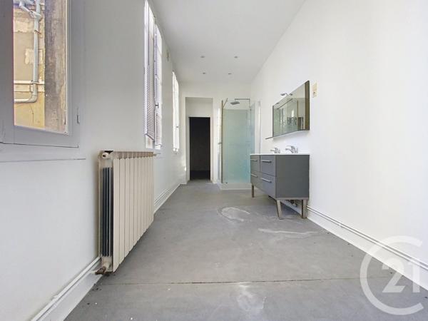 Appartement F4 à vendre  4 pièces - 127,05 m2 ROCHEFORT - 17