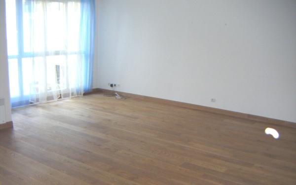 Appartement à louer    3 pièces •  Massy