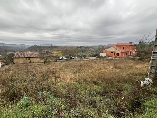 Terrain de 997 m² – Vinezac limite Lachapelle sous Aubenas