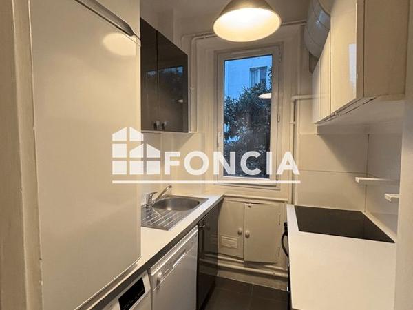 Location Appartement 2 pièces 45.63 m² - 38 RUE TREBOIS Levallois Perret 92300