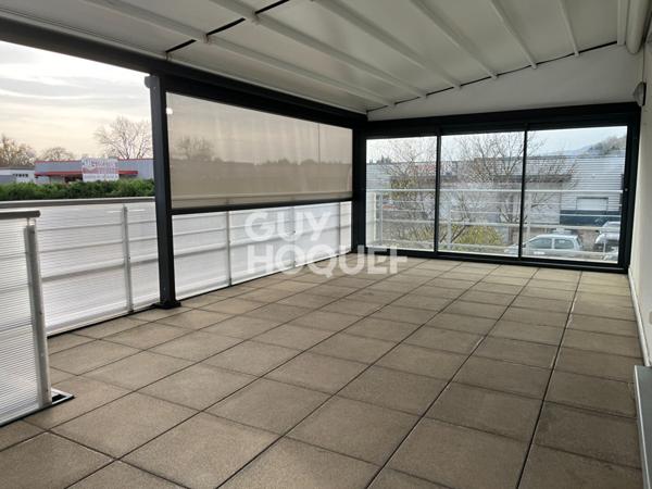 Ensemble immobilier avec local professionnel et appartement de 270m² à CERNAY