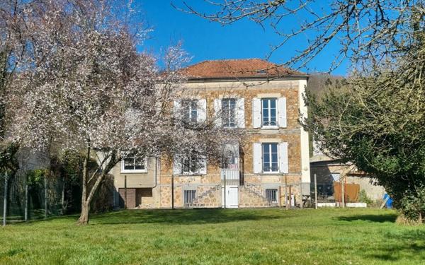 Immeuble à vendre    6 pièces •  La Ferté-sous-Jouarre