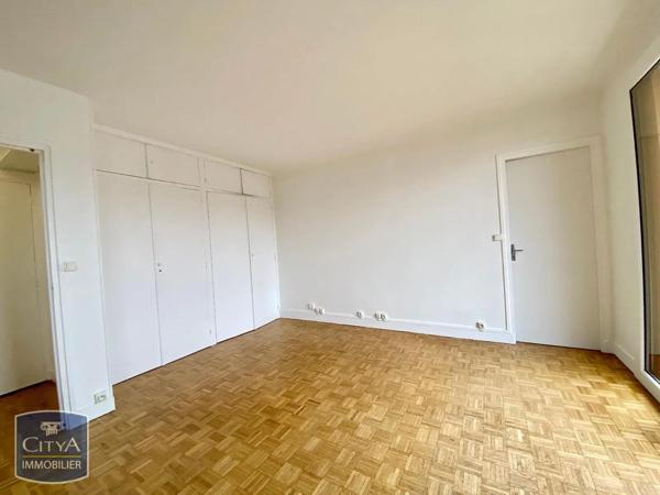 Appartement à louer 2 pièces 40.07m² Viroflay (78220)