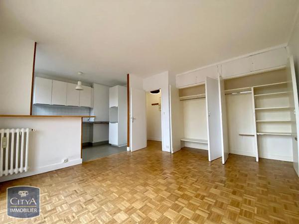 Appartement à louer 2 pièces 40.07m² Viroflay (78220)