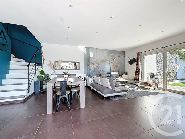 Maison à vendre  5 pièces - 122 m2 MOUANS SARTOUX - 06