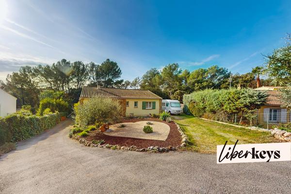 Roquebrune-sur-Argens : Le Charme Provençal entre Mer et Collines – Villa Familiale 103m² sur Grand Terrain