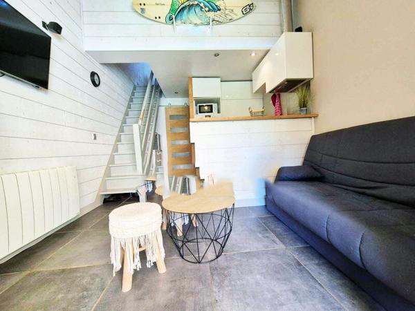 Appartement 2 pièce(s) rénové 25 m2 jardin parking 300m de la plage