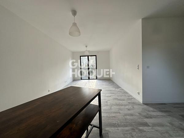 Appartement meublé EAU + ELECTRICITE COMPRISES - quartier St Antoine