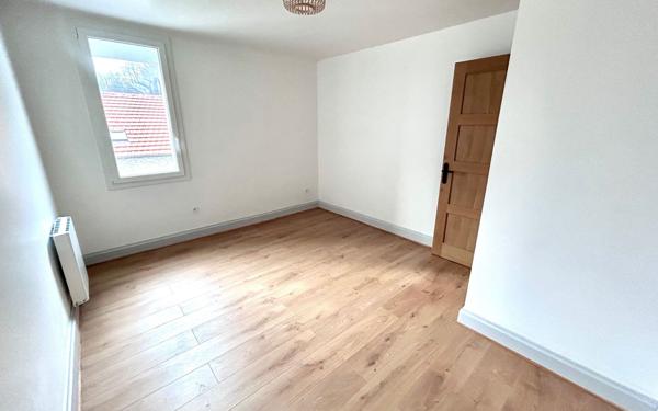 Appartement à louer    3 pièces • 55 m2 Trélissac