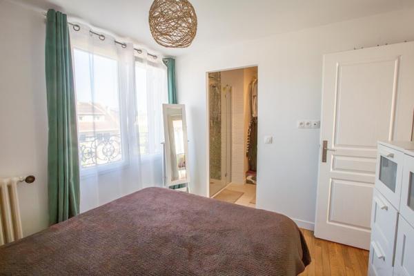 SUPERBE MAISON FAMILIALE 140 M²-TERRAIN 595 m²
