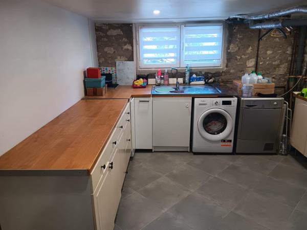 SUPERBE MAISON FAMILIALE 140 M²-TERRAIN 595 m²