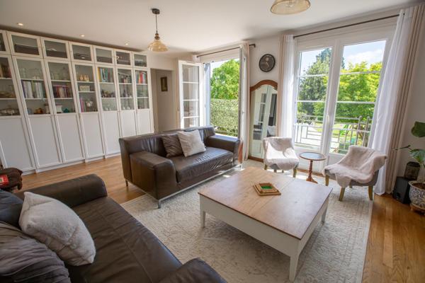 SUPERBE MAISON FAMILIALE 140 M²-TERRAIN 595 m²