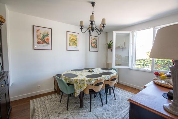 SUPERBE MAISON FAMILIALE 140 M²-TERRAIN 595 m²