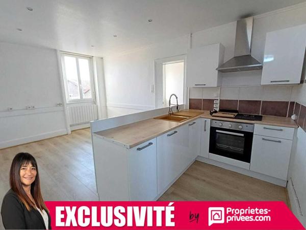 LE COTEAU, 2 maisons avec 3 appartements +  2 garages