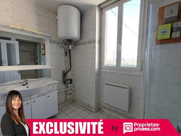 LE COTEAU, 2 maisons avec 3 appartements +  2 garages