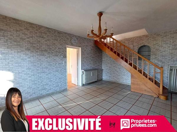 LE COTEAU, 2 maisons avec 3 appartements +  2 garages