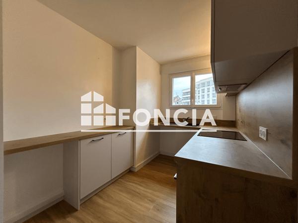 Location Appartement 3 pièces 51 m² - 10 RUE DE LA GARE Orleans 45000