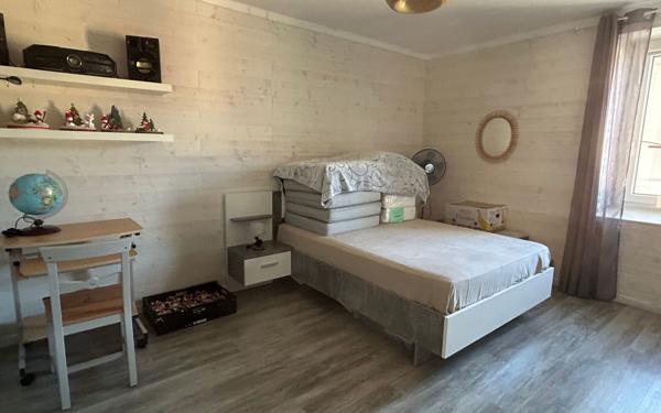 Maison à vendre    5 pièces • 100 m2 Saint-Maurice-sur-Eygues