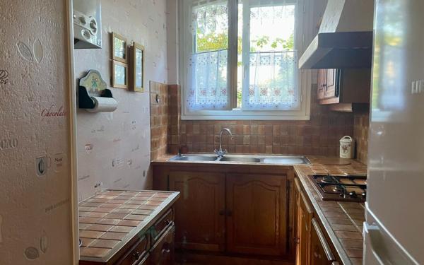 Appartement à vendre    4 pièces • 62,32 m2 Viroflay