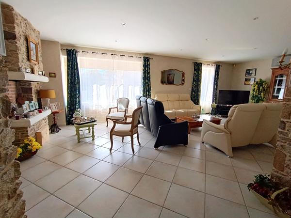 Maison La Haie Fouassiere 6 pièce(s) 200 m2
