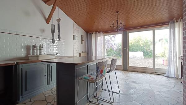 MAISON 5 CHAMBRES NEUVILLE CENTRE