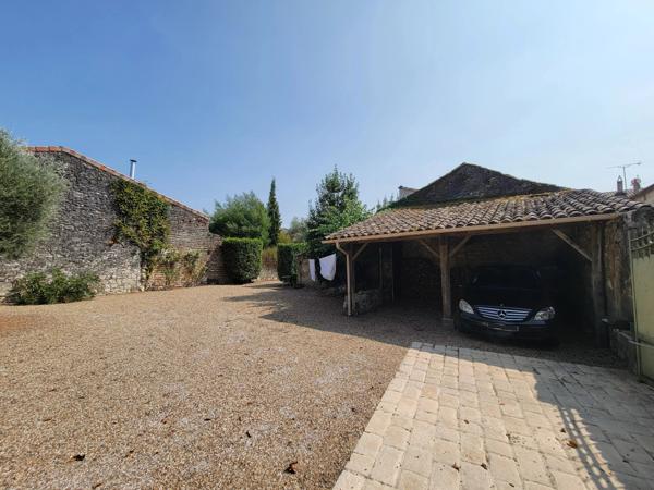 Belle maison de caractère avec jardin privé