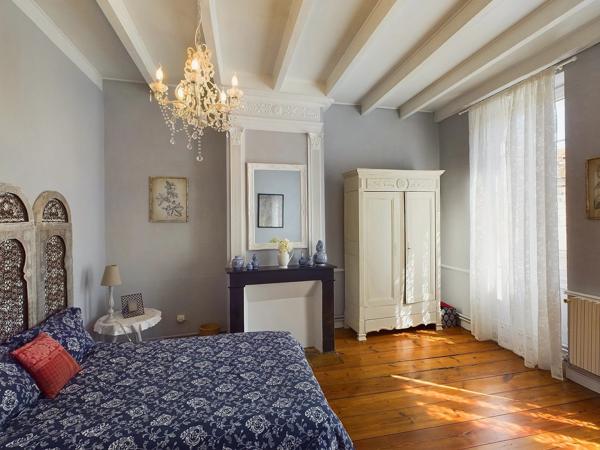 Belle maison de caractère avec jardin privé