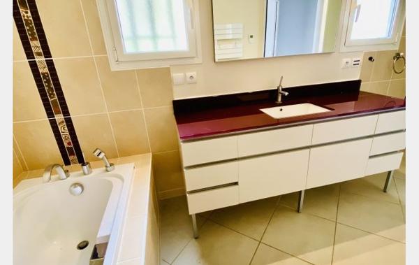 Vente Villa 1.4 hectares - Vue panoramique neuf Viviers   