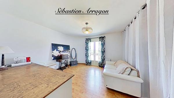 Villa contemporaine 250 m² – 5 chambres – 3 hectares – piscine 18 m – Villeneuve-sur-Lot (47)