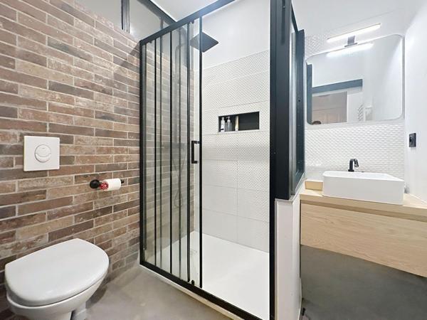 Appartement T2 au premier étage  en centre ville .