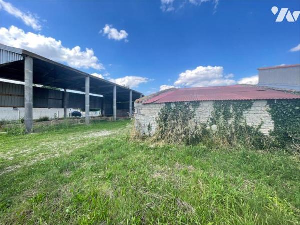 Terrain  630m² LA JARRIE