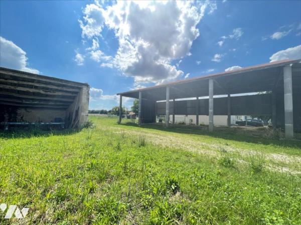 Terrain  630m² LA JARRIE