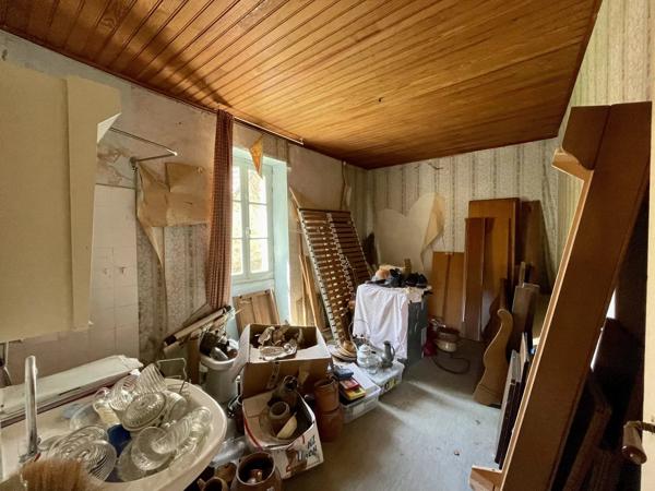 Maison et deux granges à rénover