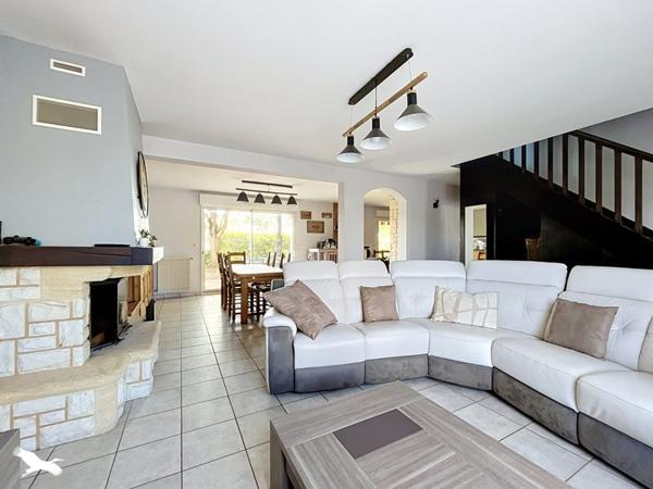 Maison à vendre 440 154 € Luynes 8 p 170 m² DPE C