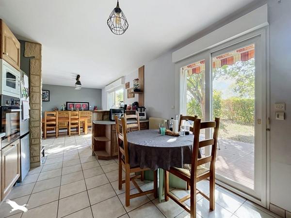 Maison à vendre 440 154 € Luynes 8 p 170 m² DPE C