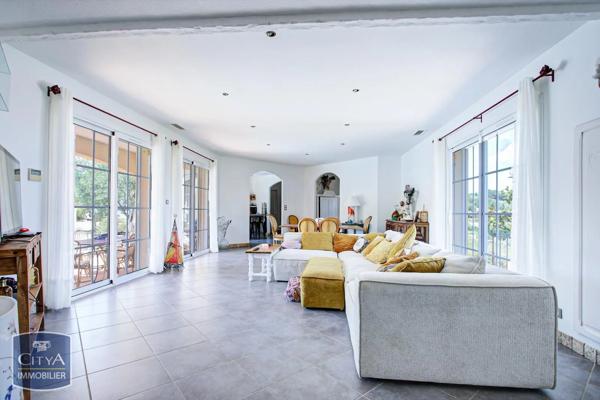 Maison à vendre 6 pièces Cassagnes (66720)
