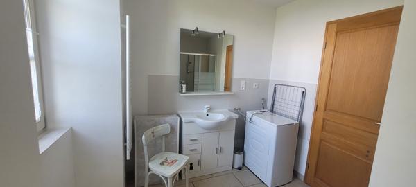 Ensemble immobilier maison principale et dépendances