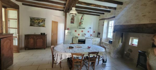 Ensemble immobilier maison principale et dépendances