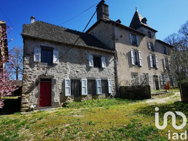 Domaine 12 pièces de 470 m² à Anglards-de-Saint-Flour (15100)