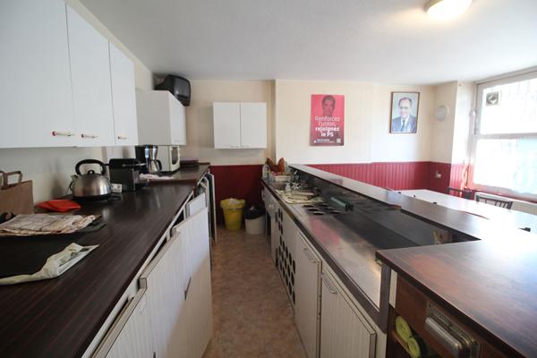 LOCAL COMMERCIAL 217m2 NEVERS