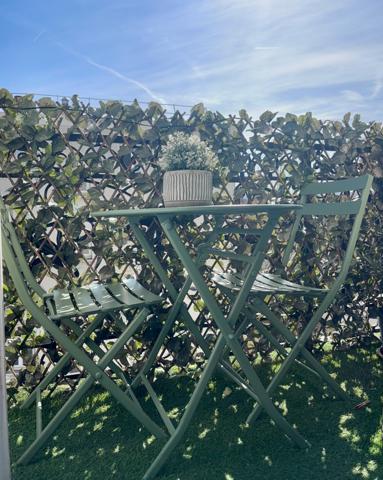 Issy-les-Moulineaux (92130) Duplex au dernier étage