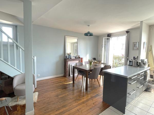 Issy-les-Moulineaux (92130) Duplex au dernier étage