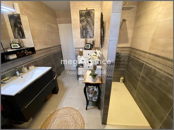 Maison à CHALLANS, 85300 - 5 pièces 129m²