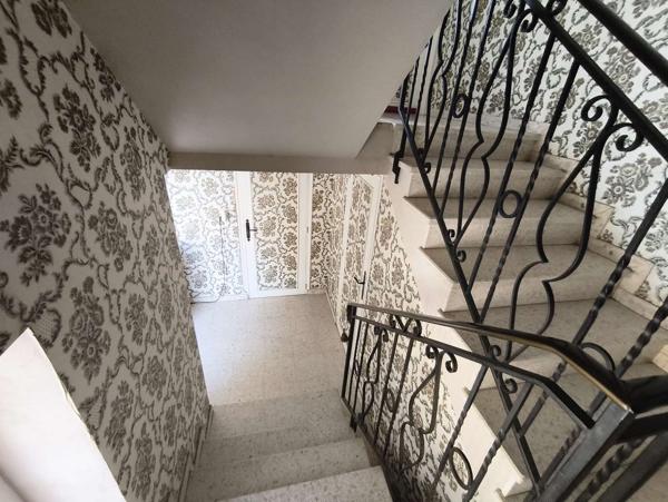 Maison type T4, avec trois garages, jardin et cour 19470 Le Lonzac
