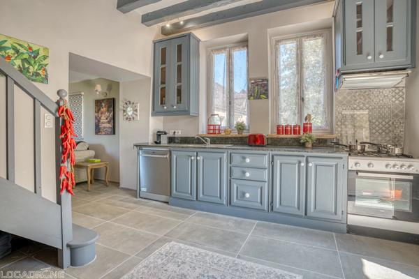 Charmante demeure avec maison d’amis, pigeonnier et piscines
