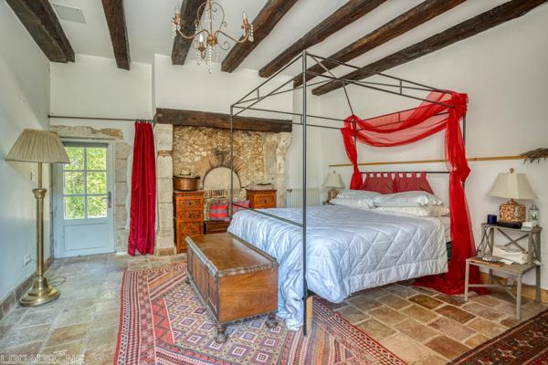 Charmante demeure avec maison d’amis, pigeonnier et piscines