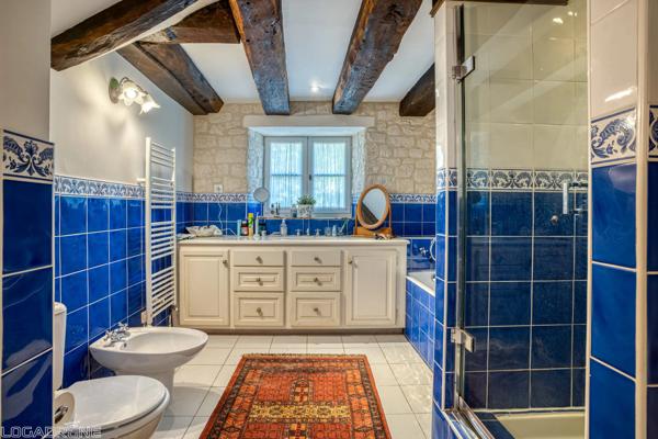 Charmante demeure avec maison d’amis, pigeonnier et piscines