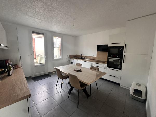 Immeuble  456 m²  2 etage(s) TRAD_ALIZE_OPTIONS_TRAD_ALIZE_OPTIONS_LABEL_etage